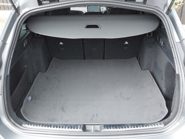 Used Mercedes-Benz C-Class 2024 for sale - 75353666: Photo 8