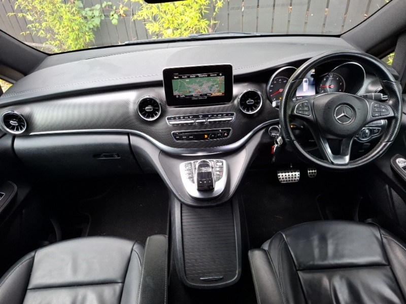 Used Mercedes-Benz V-Class 2021 for sale - 76183638: Photo 2