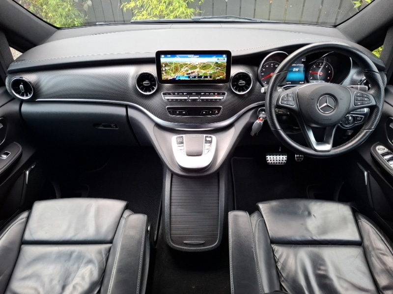 Used Mercedes-Benz V-Class 2023 for sale - 77232770: Photo 2