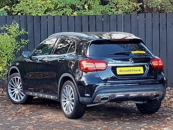 Used Mercedes-Benz GLA 2020 for sale - 76414655: Photo