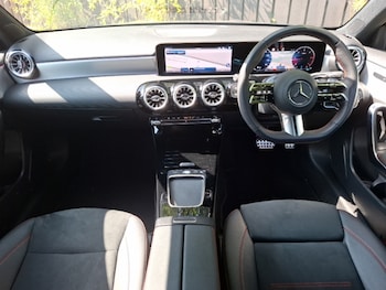 Used Mercedes-Benz 200 2025 for sale - 79214211: Photo
