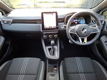 Used Renault Clio 2023 for sale - 77963934: Photo