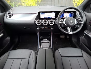 Used Mercedes-Benz EQA 2024 for sale - 76140998: Photo 2