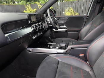 Used Mercedes-Benz GLB 2021 for sale - 75652373: Photo