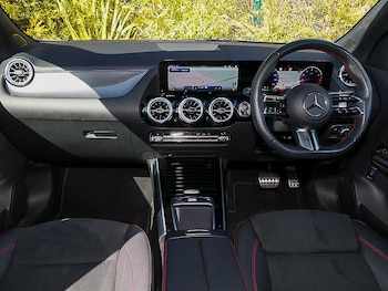 Used Mercedes-Benz GLA 2024 for sale - 76427384: Photo