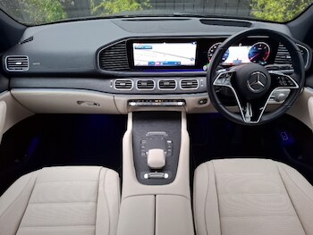 Used Mercedes-Benz GLE 2025 for sale - 77304102: Photo