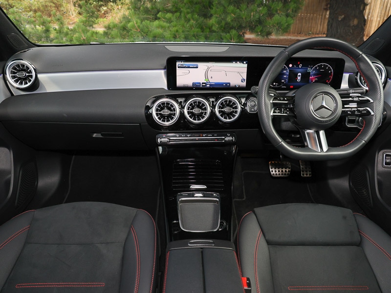 Used Mercedes-Benz A-Class 2024 for sale - 76556489: Photo 2