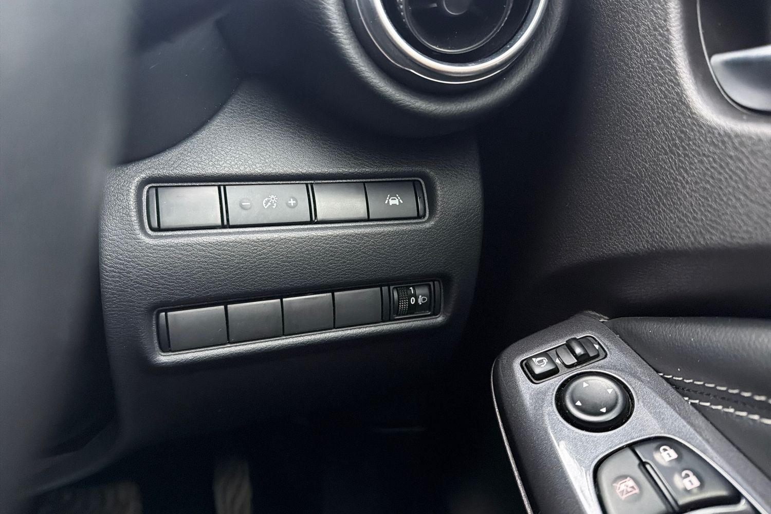 Used Nissan Juke 2023 for sale - 77606893: Photo 40