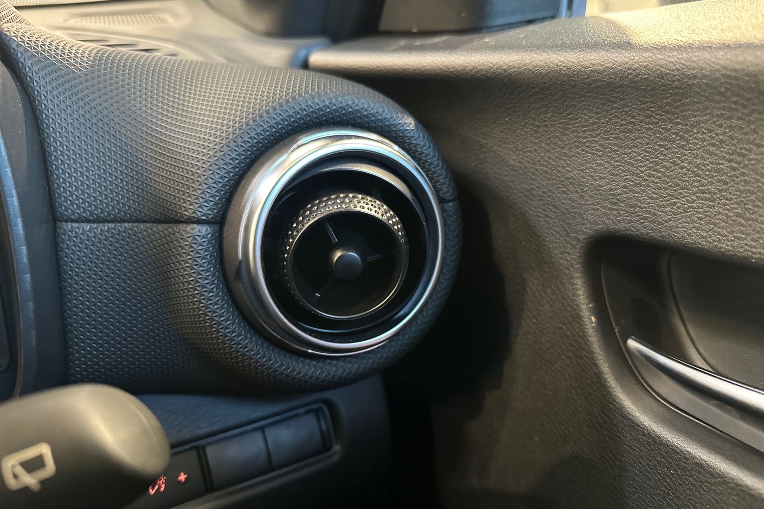 Used Nissan Juke 2024 for sale - 76872168: Photo 35