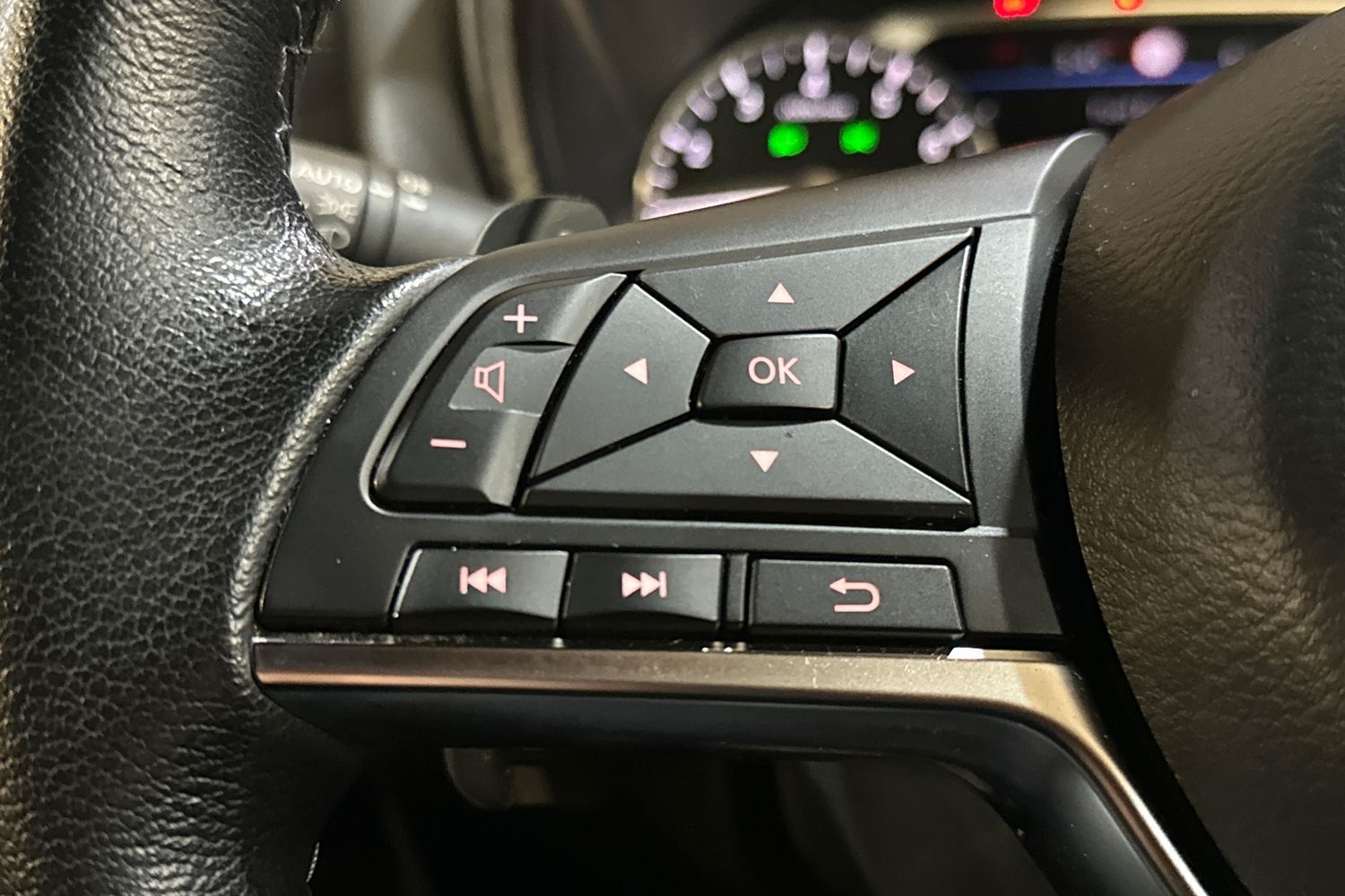 Used Nissan Juke 2022 for sale - 76872373: Photo 21