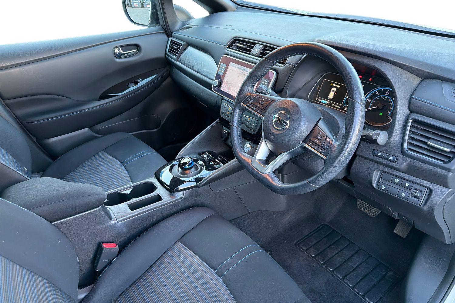 Used Nissan Leaf 2020 for sale - 77167333: Photo 10