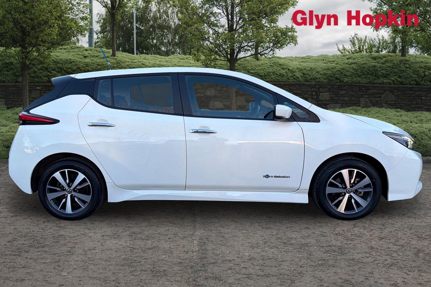 Used Nissan Leaf 2020 for sale - 77167333: Photo 2