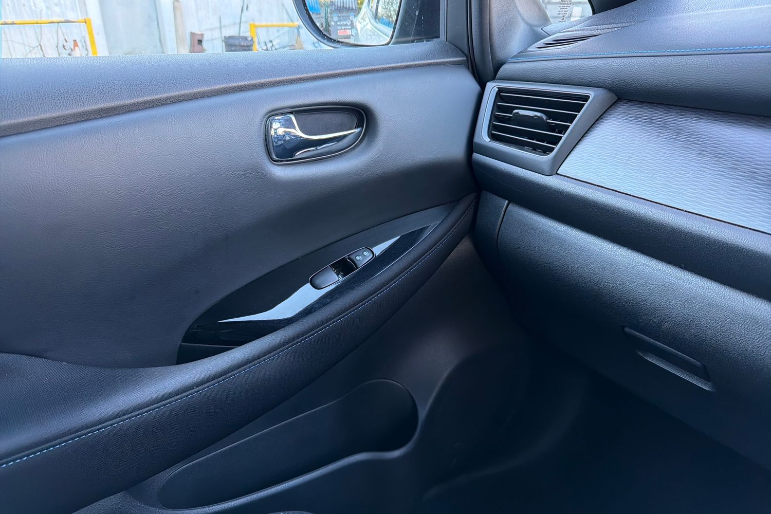 Used Nissan Leaf 2020 for sale - 77167333: Photo 31