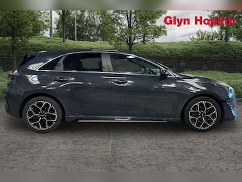 Used Kia Ceed 2022 for sale - 76999475: Photo