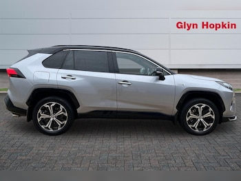 Used Toyota RAV4 2022 for sale - 78042122: Photo