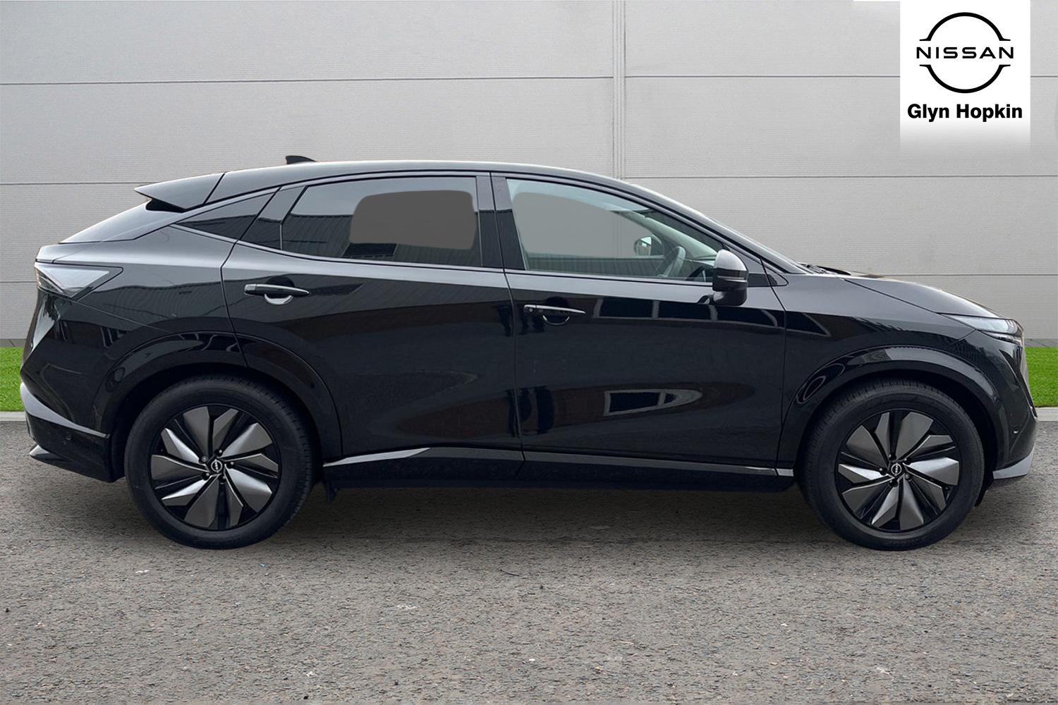 Used Nissan ARIYA 2025 for sale - 77964992: Photo 2