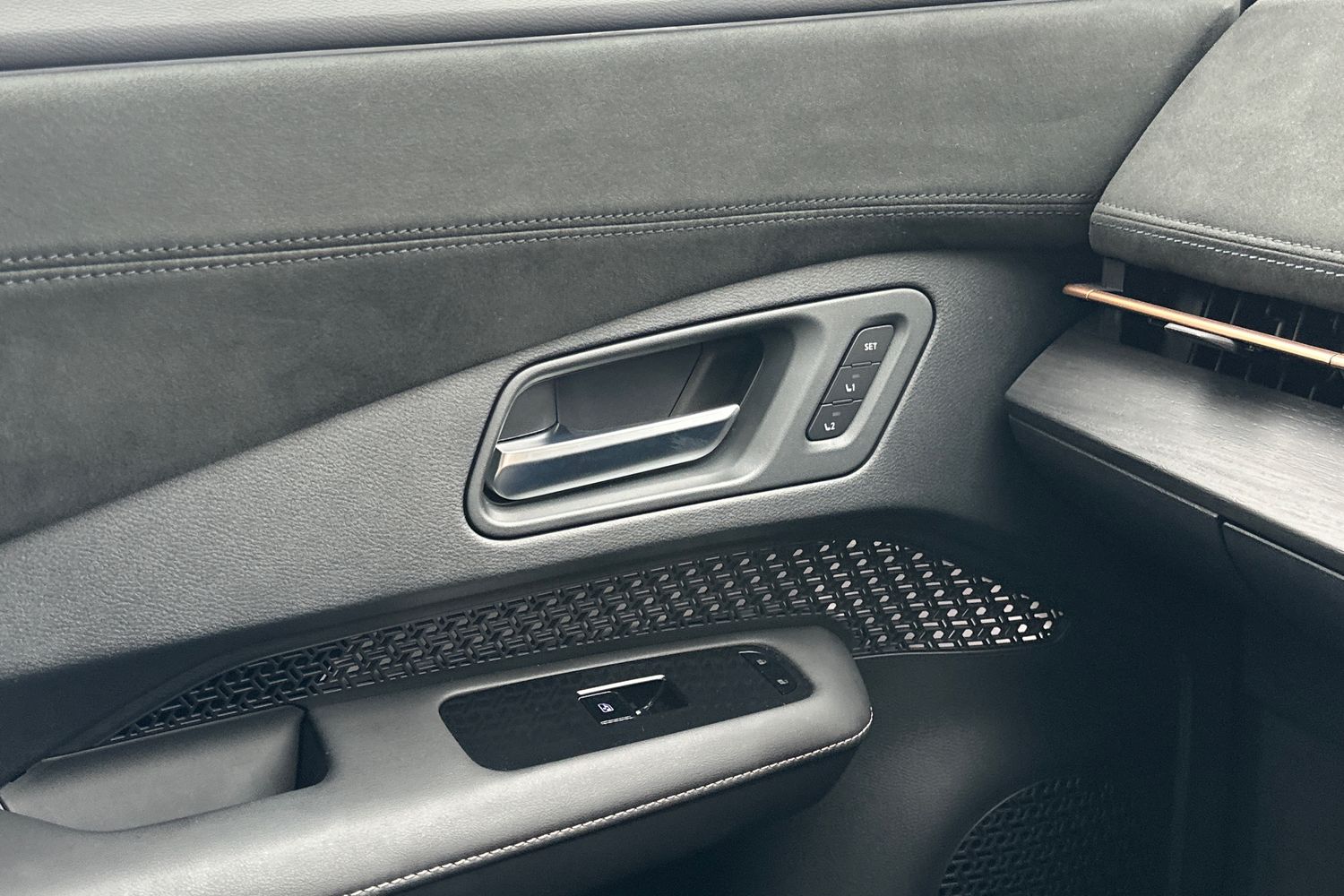 Used Nissan ARIYA 2025 for sale - 77964992: Photo 28