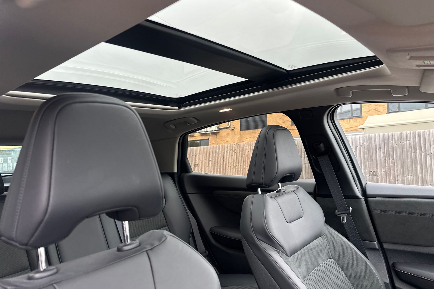 Used Nissan ARIYA 2025 for sale - 78137007: Photo 36