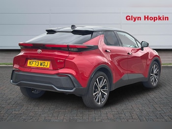 Used Toyota C-HR 2024 for sale - 78042082: Photo