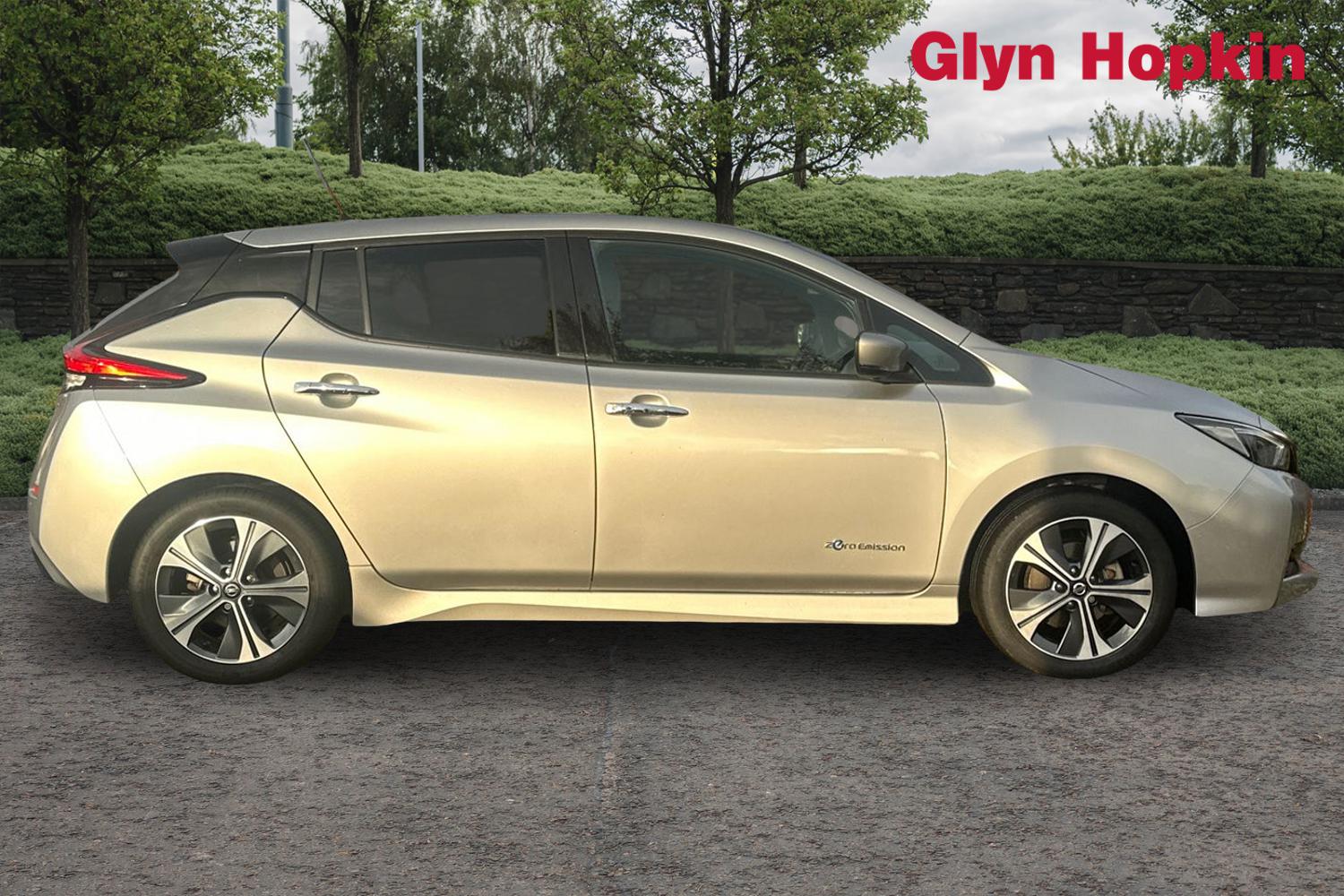 Used Nissan Leaf 2020 for sale - 76523493: Photo 2