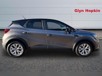 Used Renault Captur 2022 for sale - 77988413: Photo