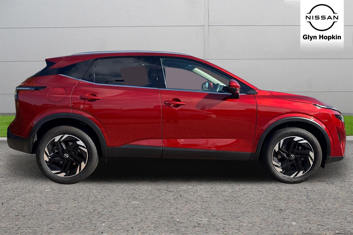 Used Nissan Qashqai 2024 for sale - 76869937: Photo 2