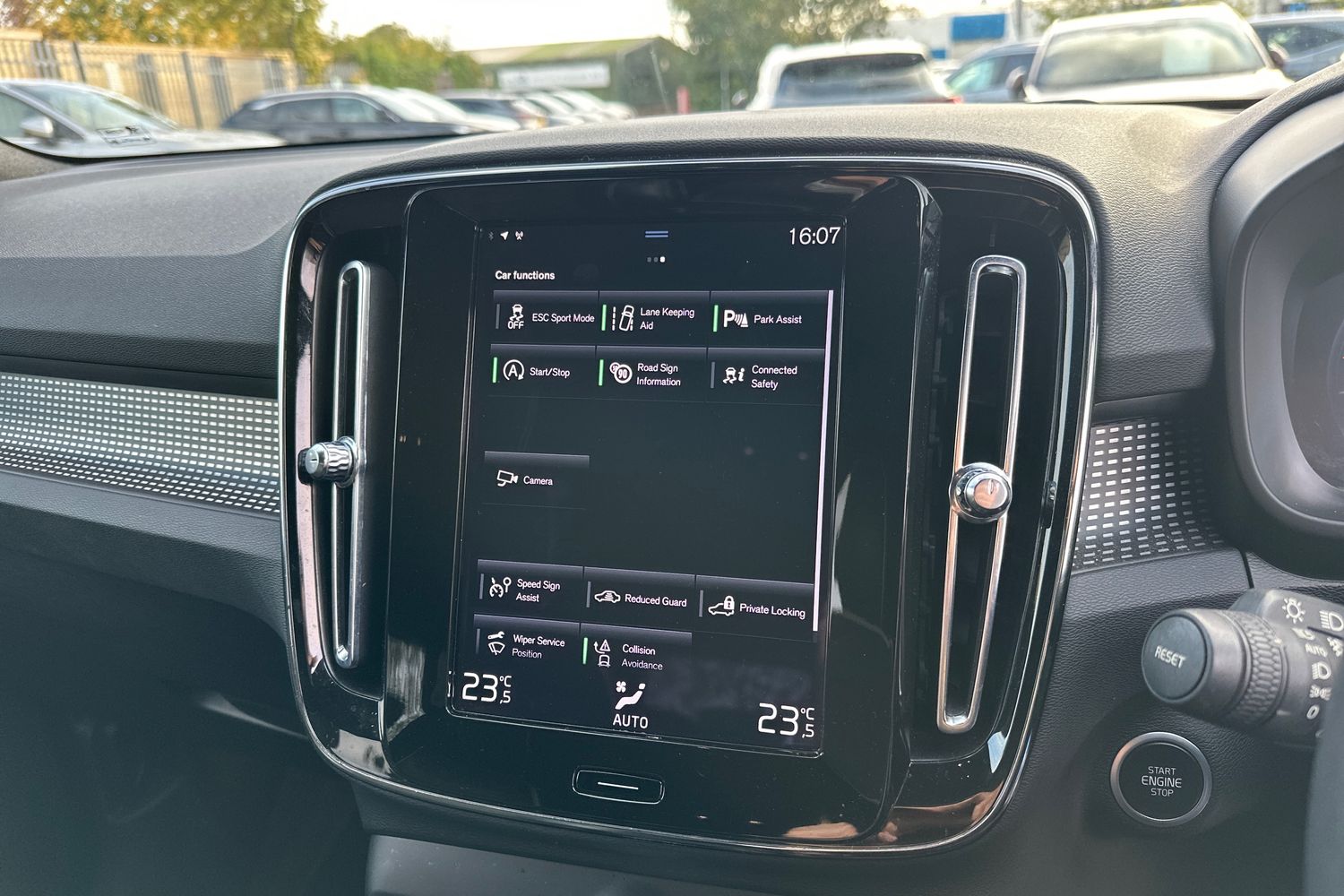 Used Volvo XC40 2022 for sale - 76112213: Photo 26