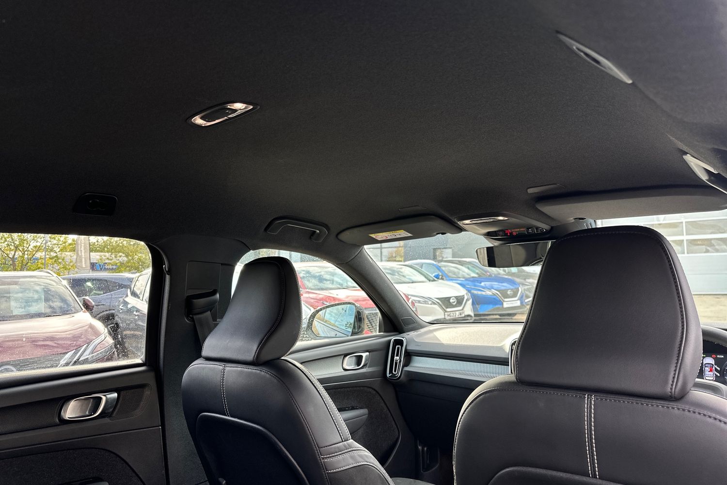 Used Volvo XC40 2022 for sale - 76112213: Photo 31