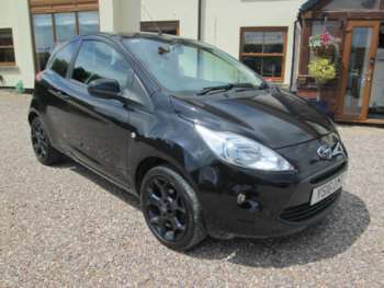 2016 (16) - 1.2 Zetec Black Edition 3dr