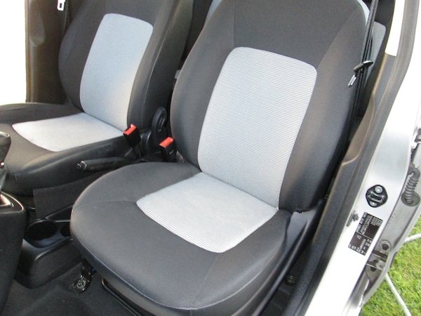 Used Hyundai i10 2009 for sale - 75313643: Photo 12