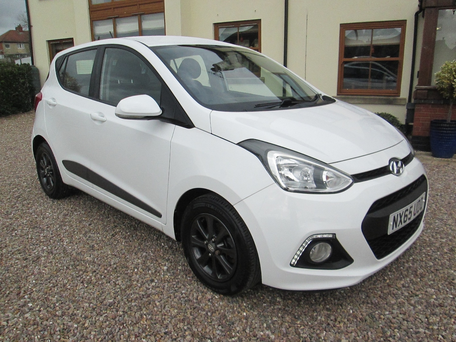 Used Hyundai i10 2015 for sale - 77674577: Photo 1