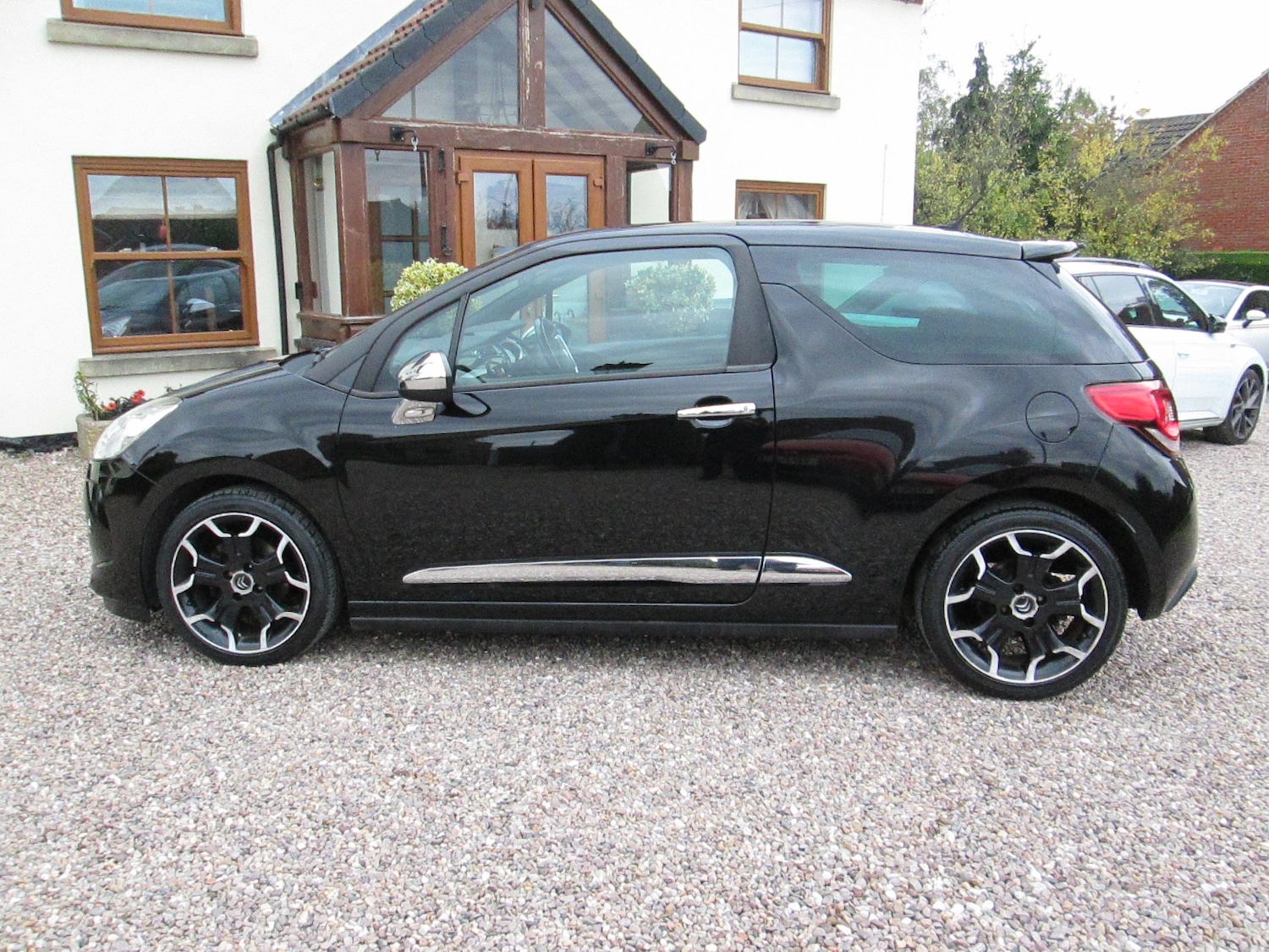 Used Citroen DS3 2012 for sale - 76309745: Photo 4