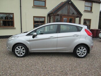 Used Ford Fiesta 2011 for sale - 77790257: Photo