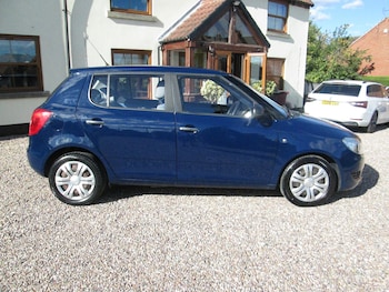 Used Skoda Fabia 2010 for sale - 76077173: Photo