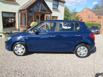 Used Skoda Fabia 2010 for sale - 76077173: Photo
