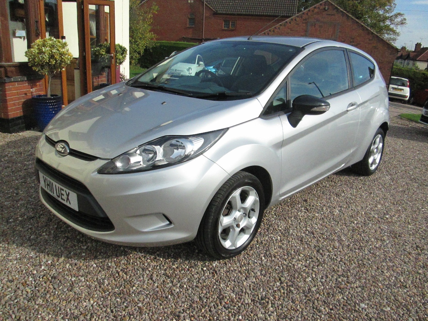 Used Ford Fiesta 2011 for sale - 76232712: Photo 2