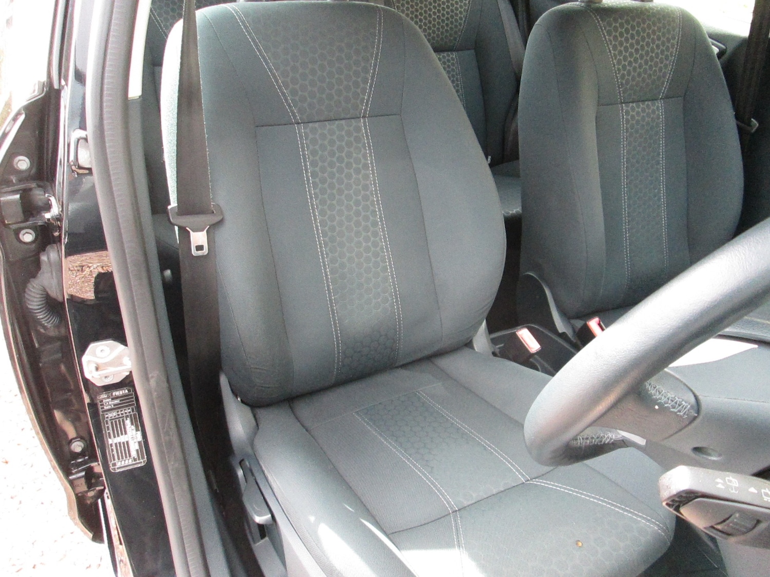 Used Ford Fiesta 2011 for sale - 78067320: Photo 10