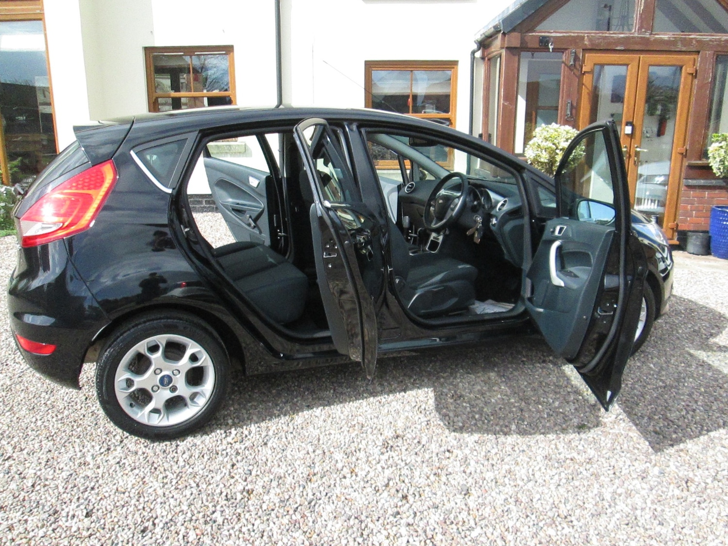 Used Ford Fiesta 2011 for sale - 78067320: Photo 16