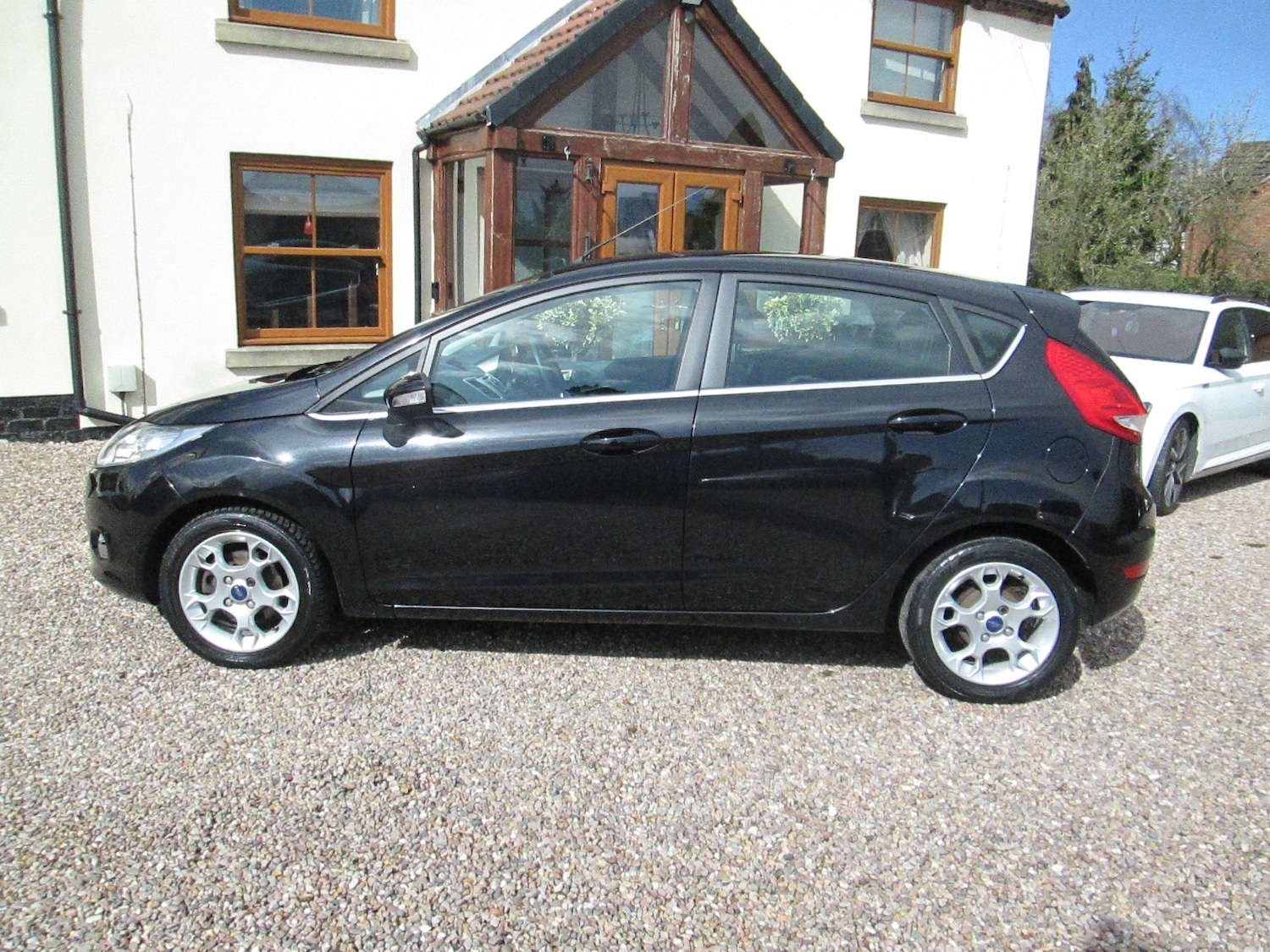 Used Ford Fiesta 2011 for sale - 78067320: Photo 4