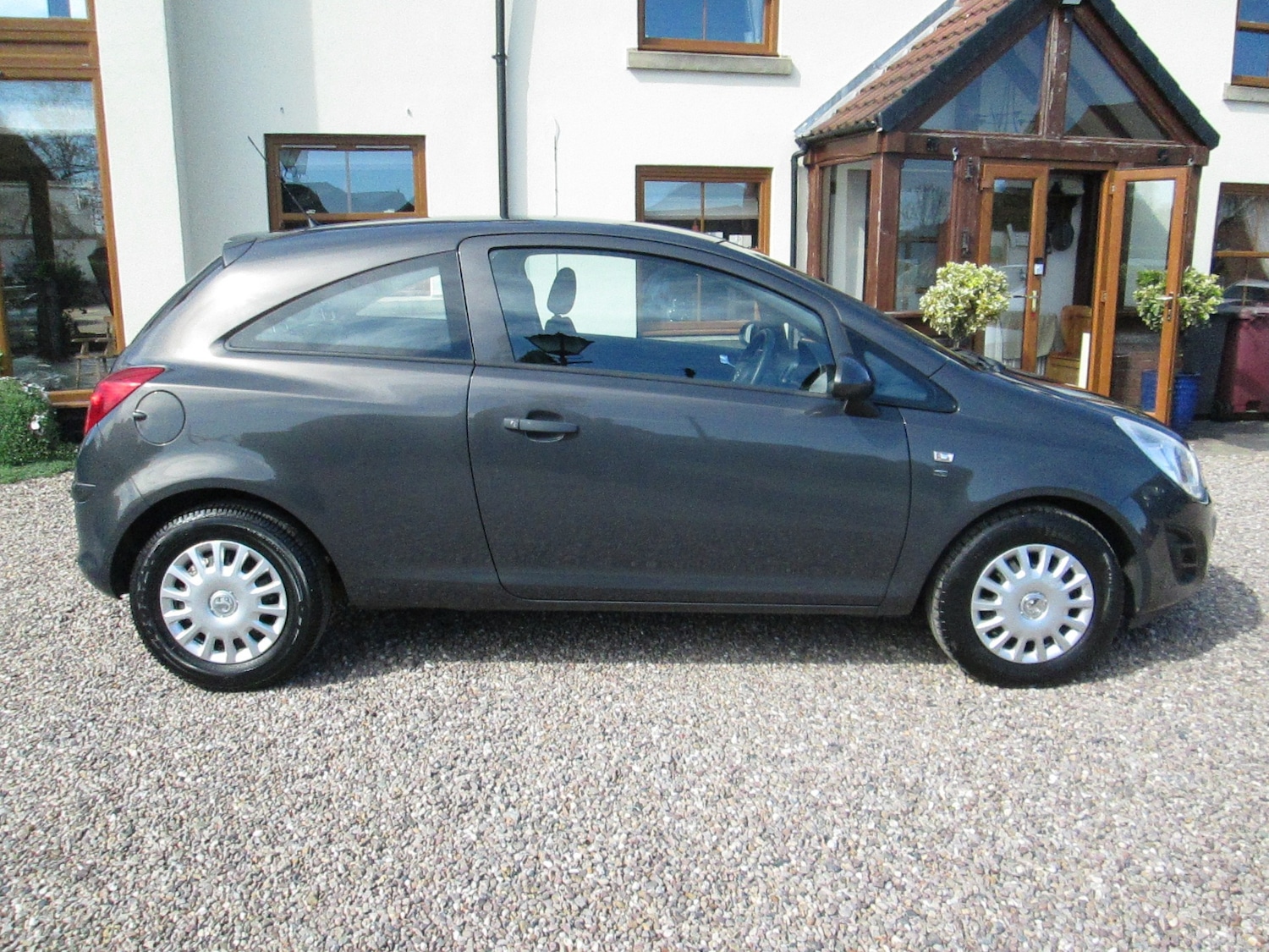 Used Vauxhall Corsa 2013 for sale - 78172900: Photo 3