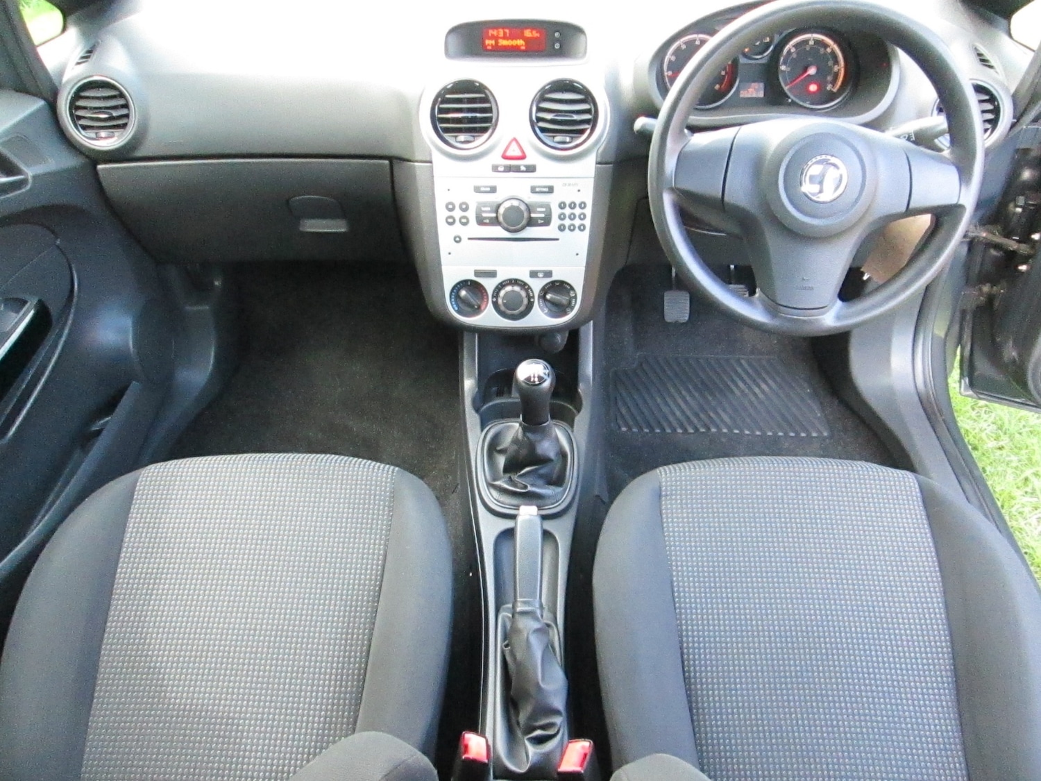 Used Vauxhall Corsa 2013 for sale - 78172900: Photo 9