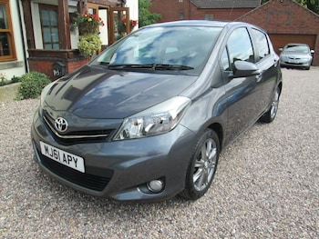 Used Toyota Yaris 2011 for sale - 78967873: Photo