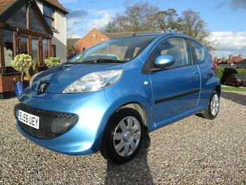 Used Peugeot 107 2006 for sale - 76415323: Photo