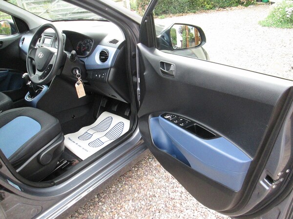 Used Hyundai i10 2014 for sale - 75556356: Photo 11