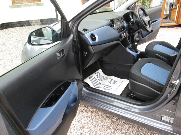 Used Hyundai i10 2014 for sale - 75556356: Photo 13