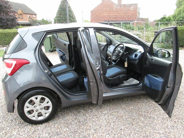 Used Hyundai i10 2014 for sale - 75556356: Photo 15