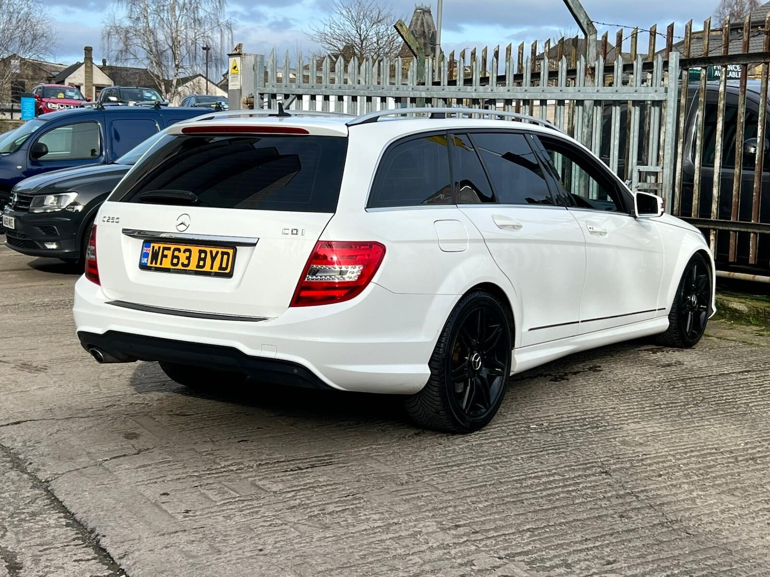 Used Mercedes-Benz C Class 2013 for sale - 77582430: Photo 10