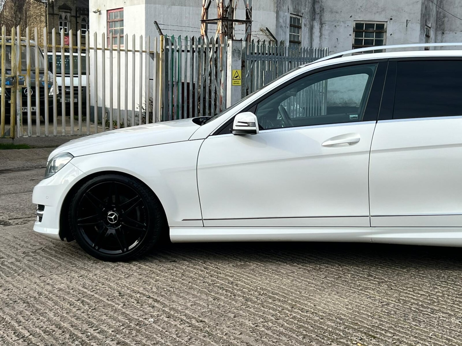 Used Mercedes-Benz C Class 2013 for sale - 77582430: Photo 17