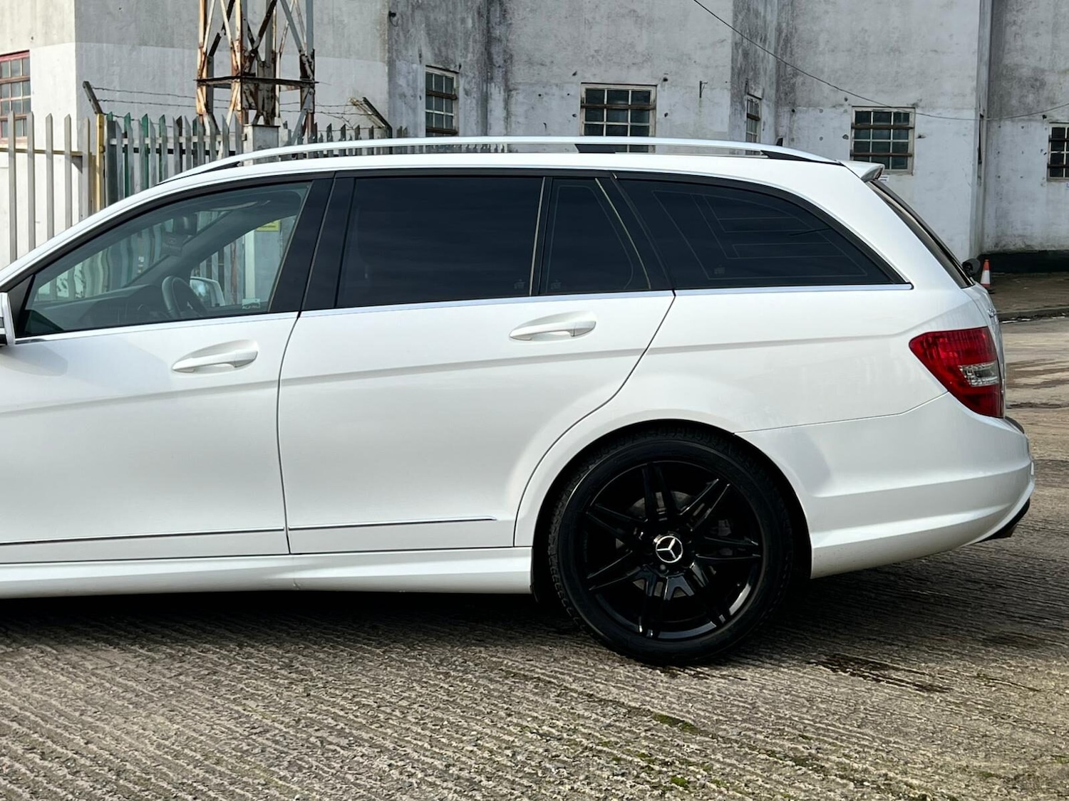 Used Mercedes-Benz C Class 2013 for sale - 77582430: Photo 18