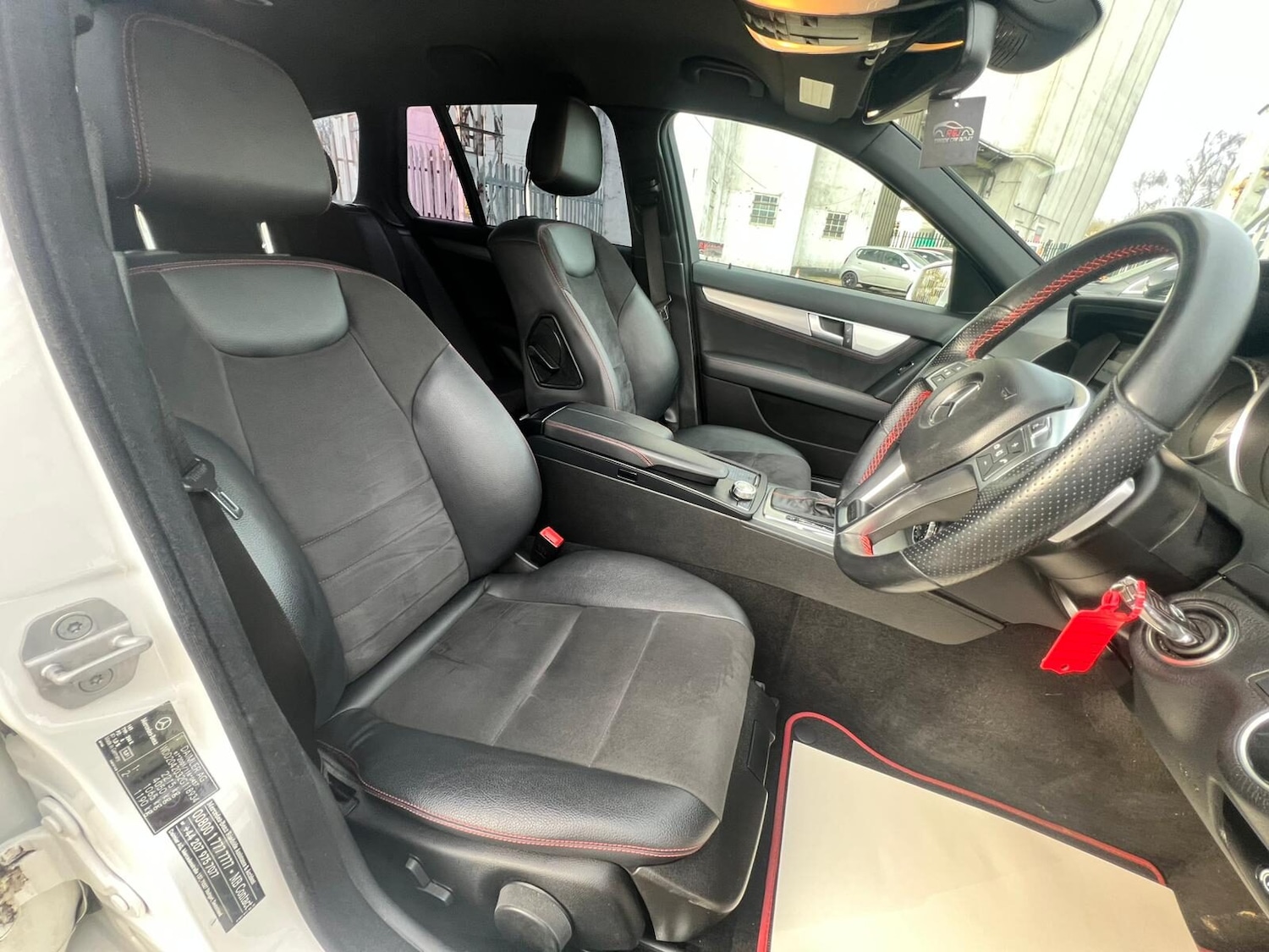 Used Mercedes-Benz C Class 2013 for sale - 77582430: Photo 32